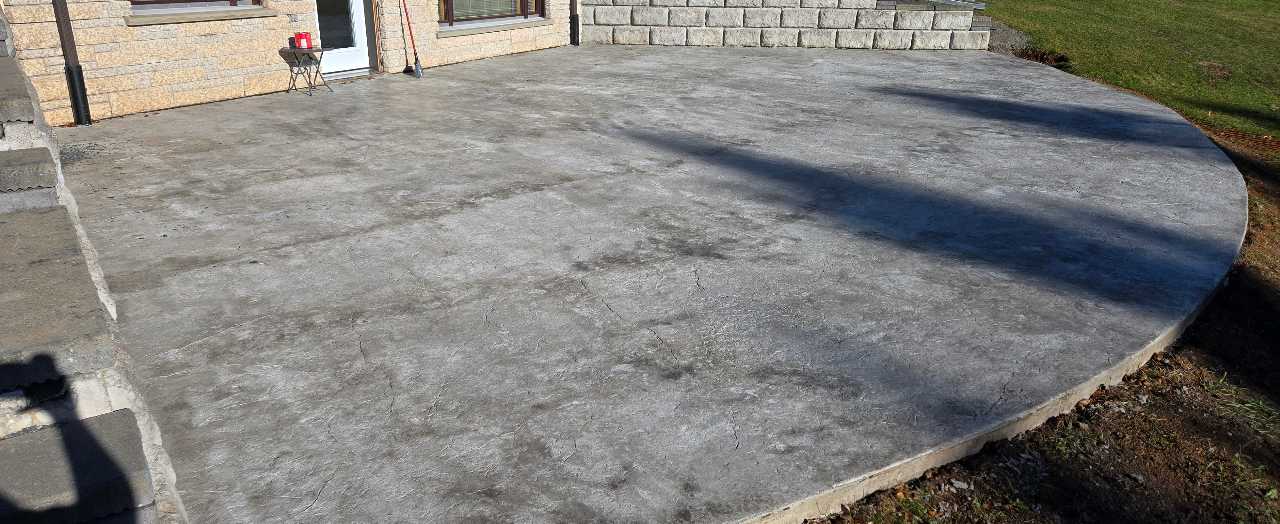 Decorative stamped concrete patio project